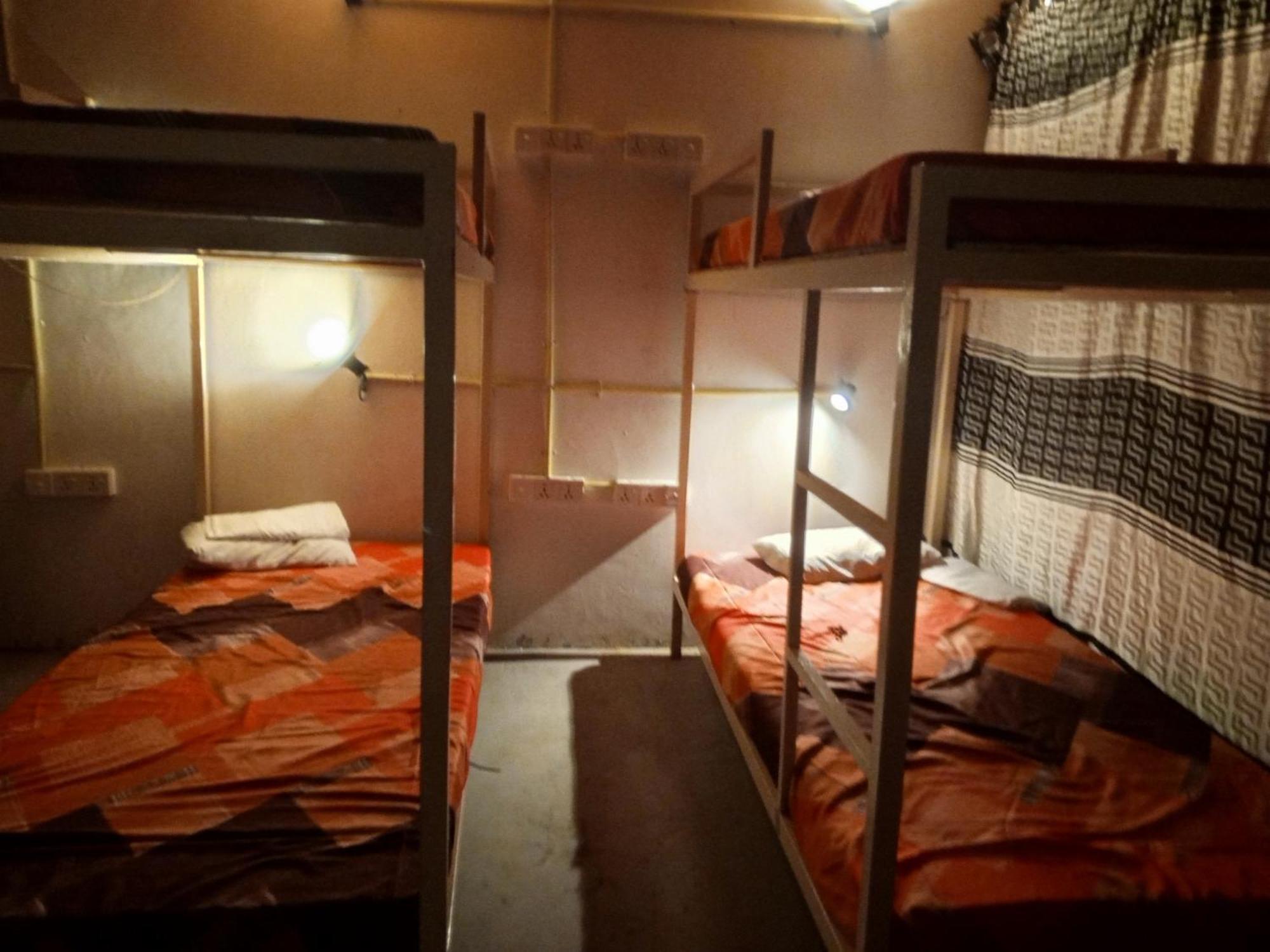 Surfing Lion Hostel Arugam Kudah Eksteriør bilde